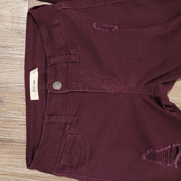 Burgundy Skinny Jean's size 0 - Picture 4 of 7
